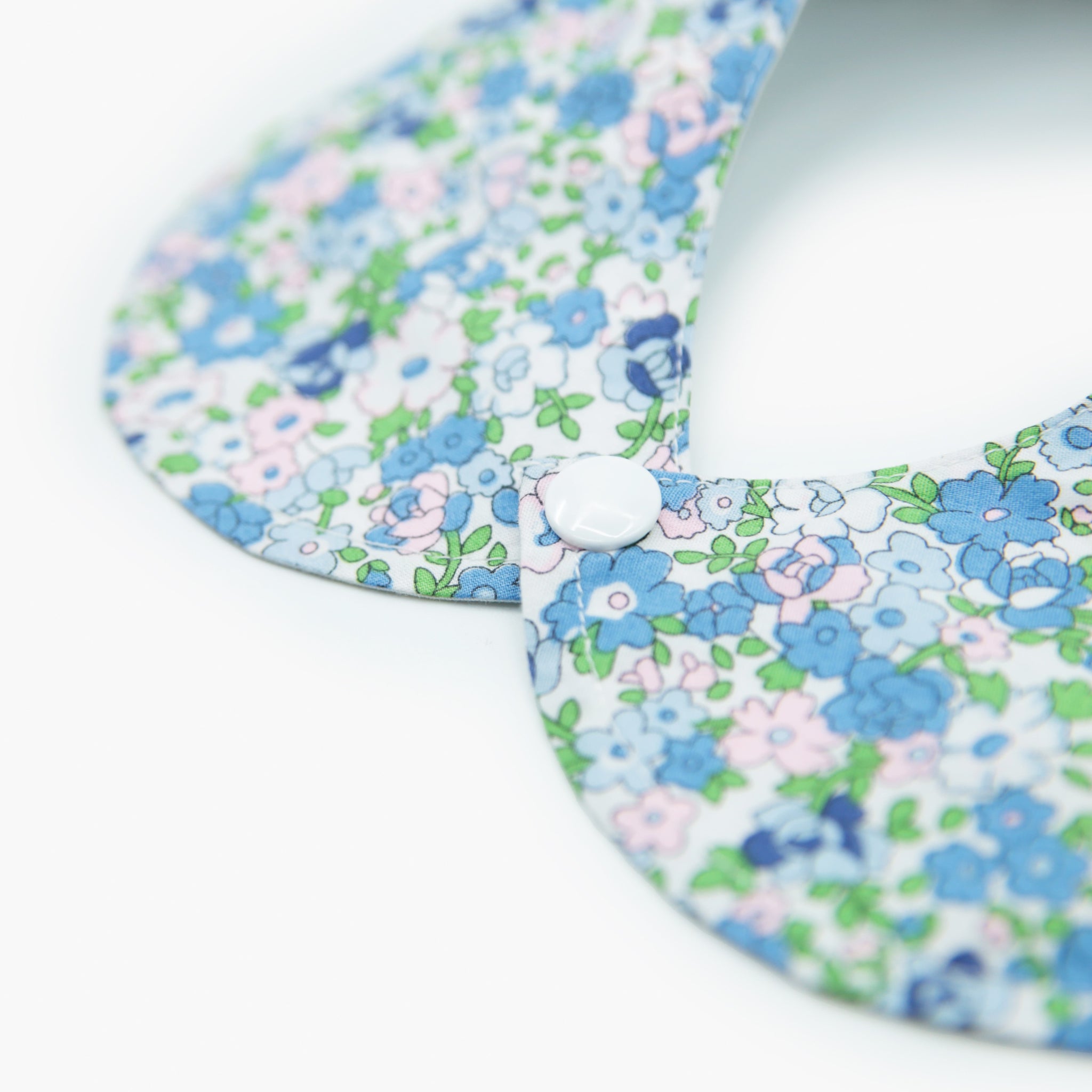 Kanine Dog Button Floral Bib 碎花圍巾